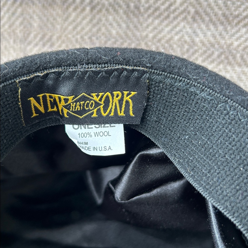 NEW YORK HAT COMPANY Classic Black Wool Newsboy Cap. One Size. 100% Wool. - Picture 5 of 11